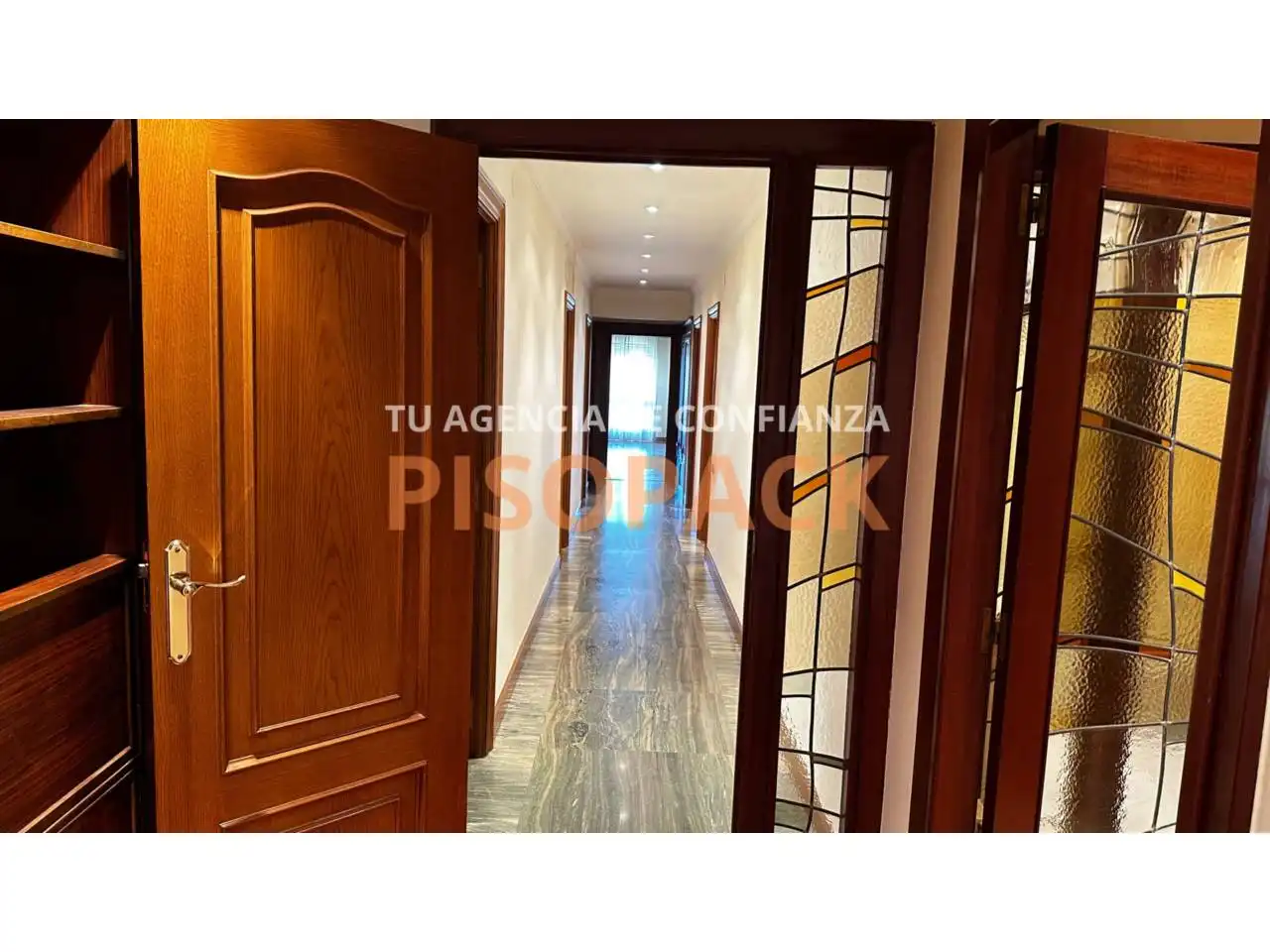 Piso en venta en  Pamplona / Iruña con Calefacción, Terraza y Balcón