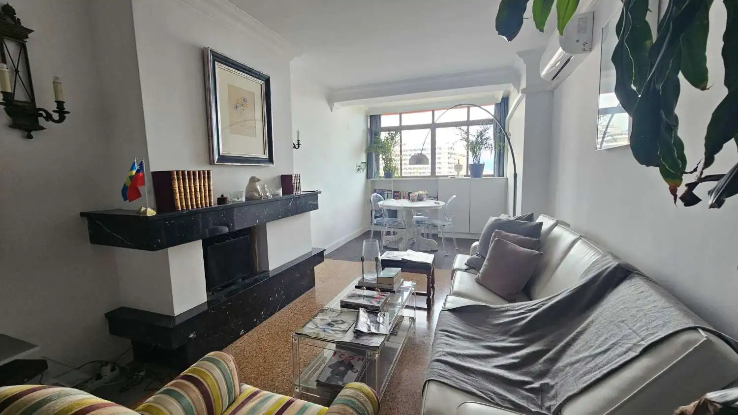 Sala de estar de Apartamento en venta en Torremolinos con Aire acondicionado, Calefacción y Piscina