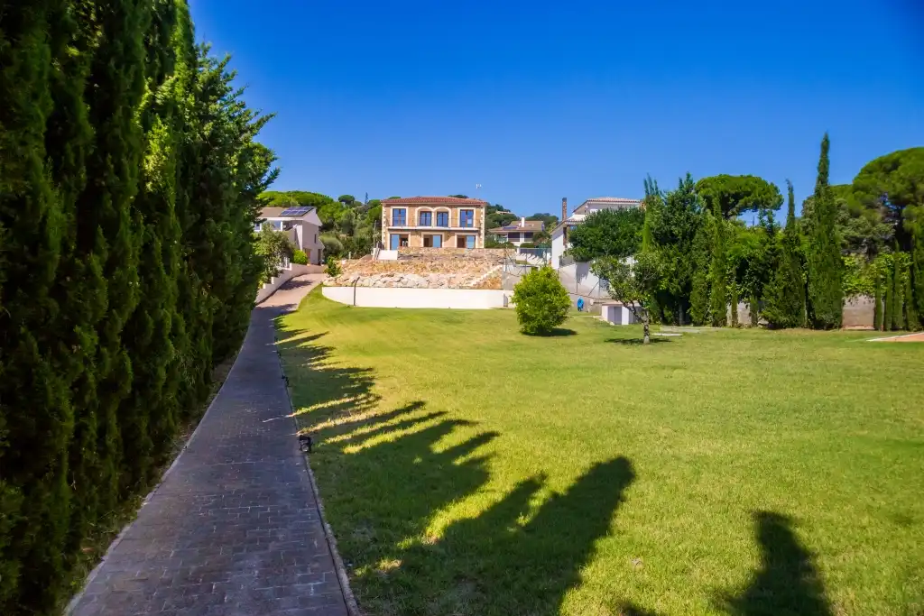 Casa con terraza en venta en Carrer Occitània 20, imagen 2