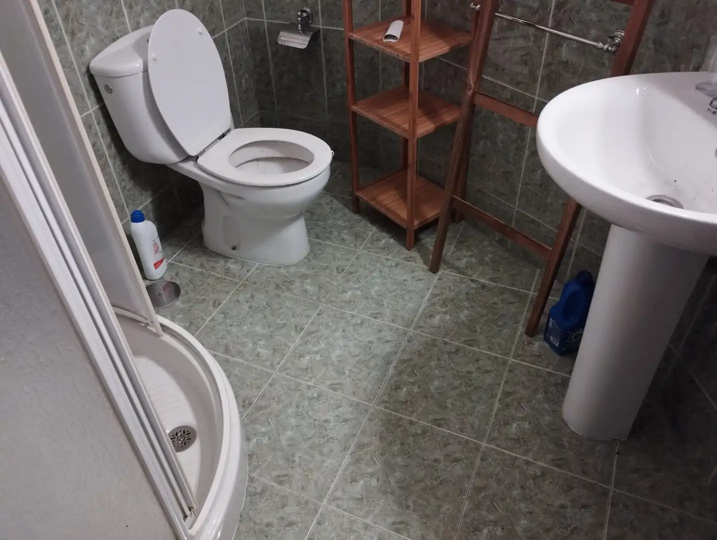 Baño de Piso de alquiler en Val do Dubra con Calefacción, Amueblado y Horno