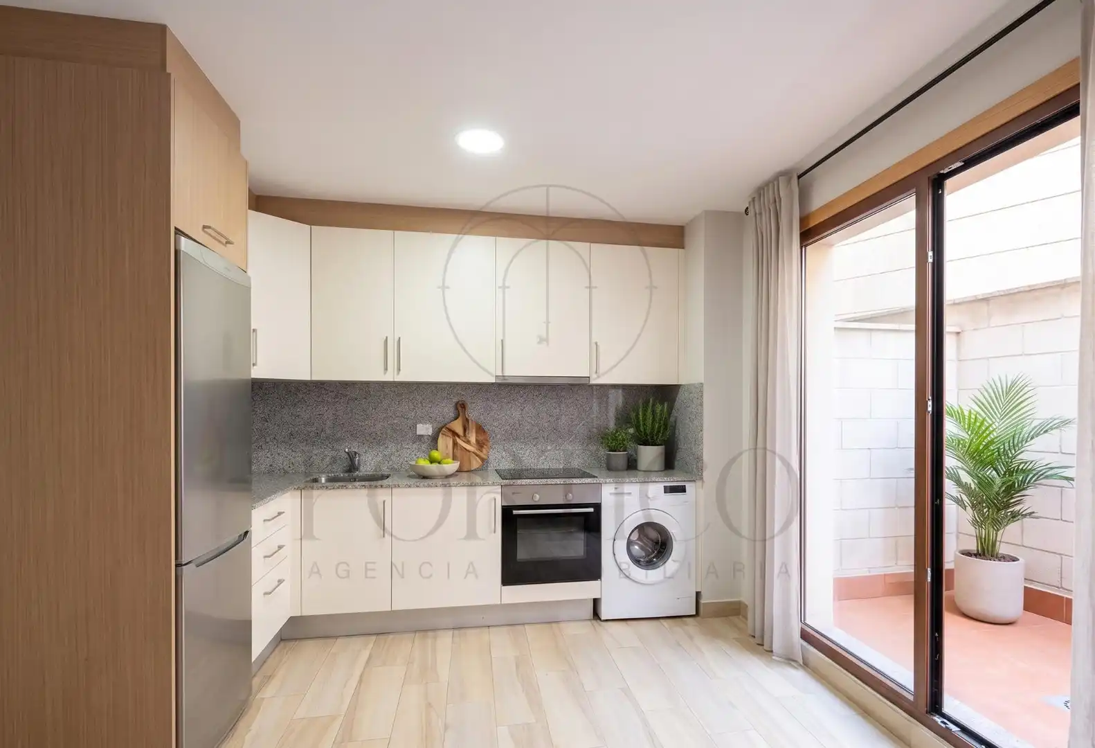 Cocina de Piso en venta en O Porriño   con Calefacción, Terraza y Trastero