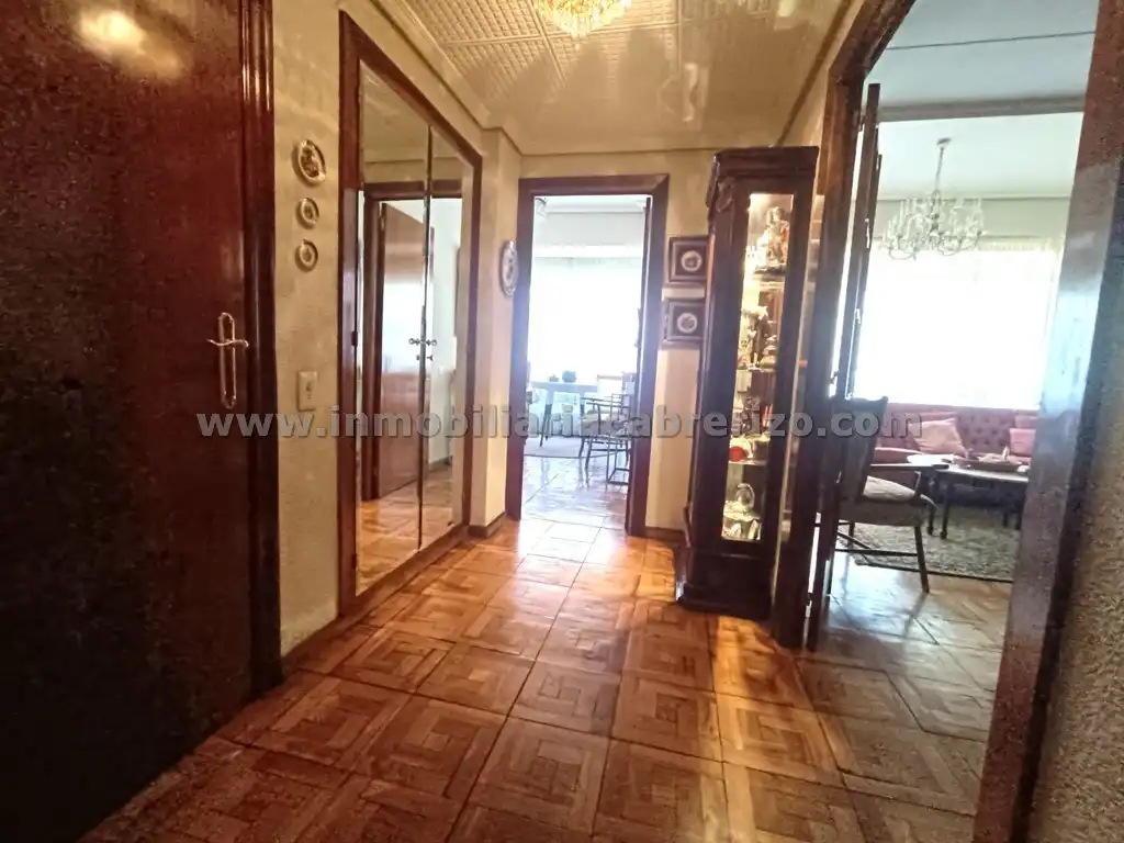 Pis en venda en  Logroño amb Calefacció, Parquet i Terrassa