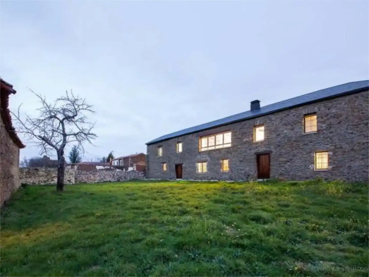 Vista exterior de Finca rústica en venda en Santa María de Ordás, León