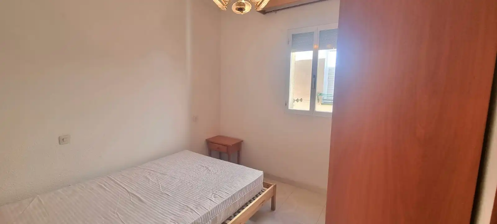 Habitación de Piso de alquiler en Madrid con Calefacción y Amueblado