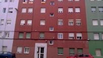 Vista exterior de Pis en venda en Torrelavega 