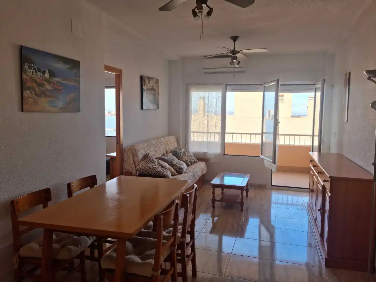 Sala de estar de Piso de alquiler en Cartagena con Aire acondicionado y Amueblado
