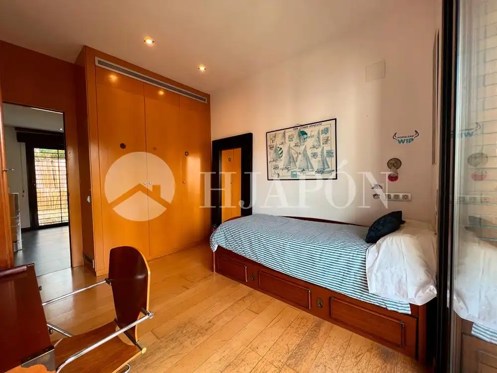 Habitación de Casa o chalet en venta en Alella con Aire acondicionado, Calefacción y Jardín privado