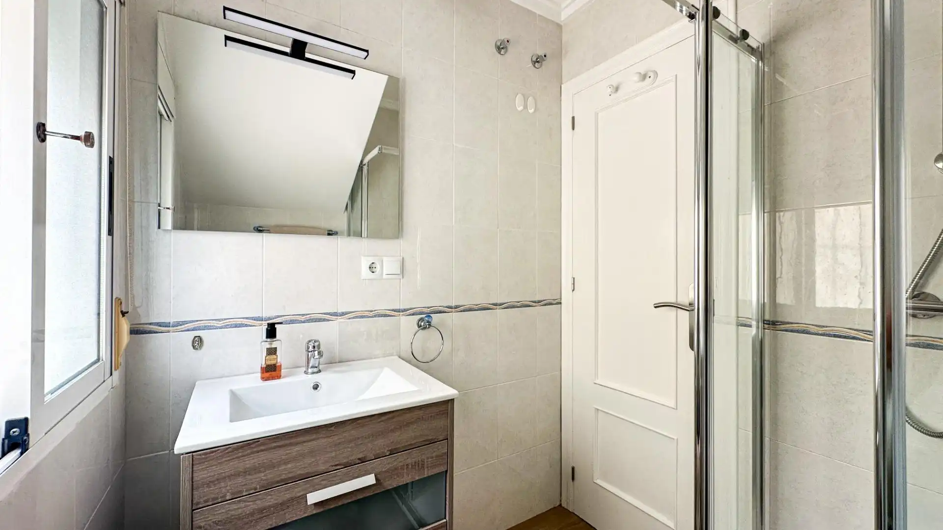 Baño de Dúplex en venta en San Miguel de Salinas