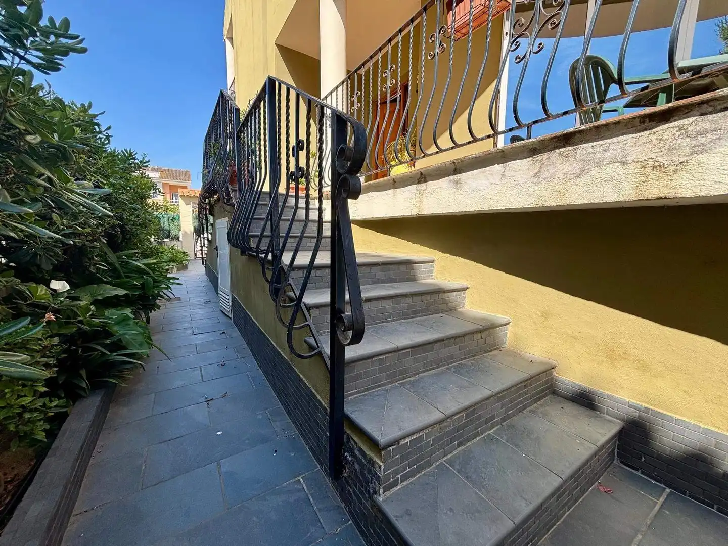Terrace of Houses for sale in Daimús  with Private garden, Terrace and Storage room