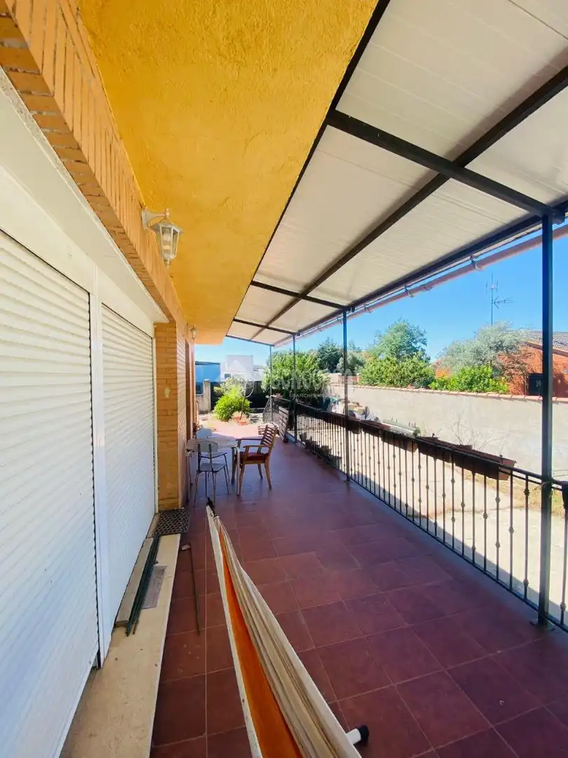 Terrasse von Haus oder Chalet zum Verkauf in Escalona mit Klimaanlage, Abstellraum und Balkon
