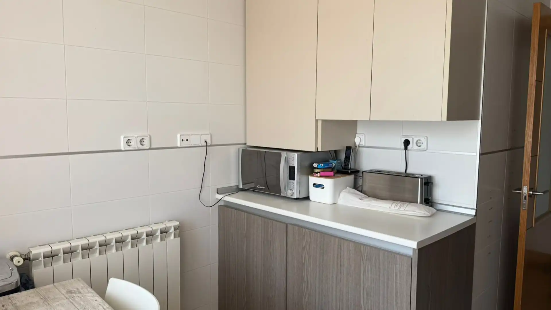 Kitchen of Flat for sale in Tres Cantos  with Heating, Parquet flooring and Terrace