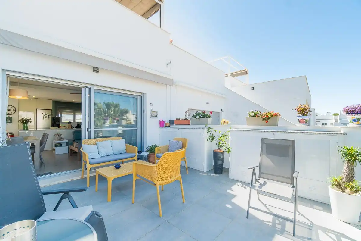 Penthouse with terrace for sale in Desamparados - Hurchillo - Torremendo