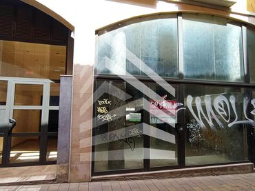 Business premises for sale in calle de la Fruita