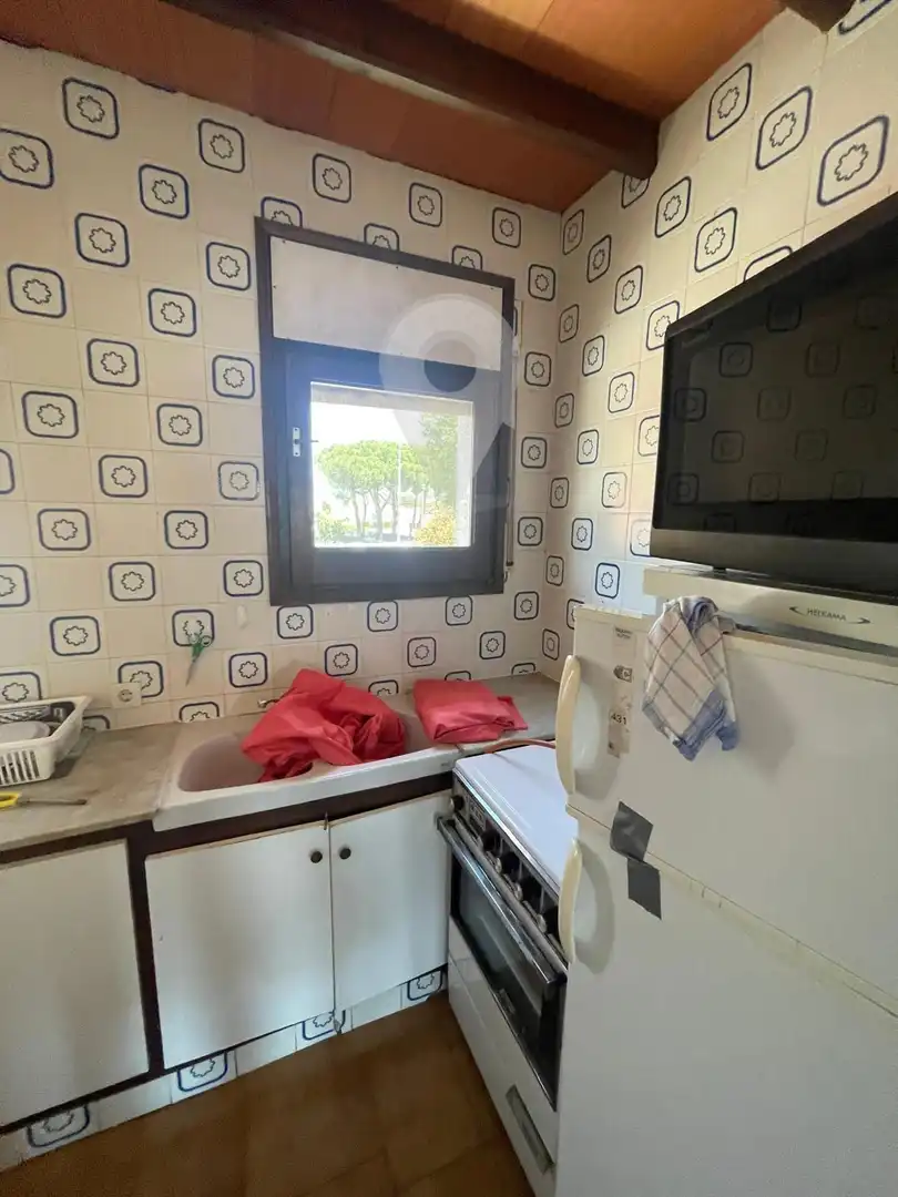 Baño de Piso en venta en Empuriabrava con Piscina y Piscina comunitaria