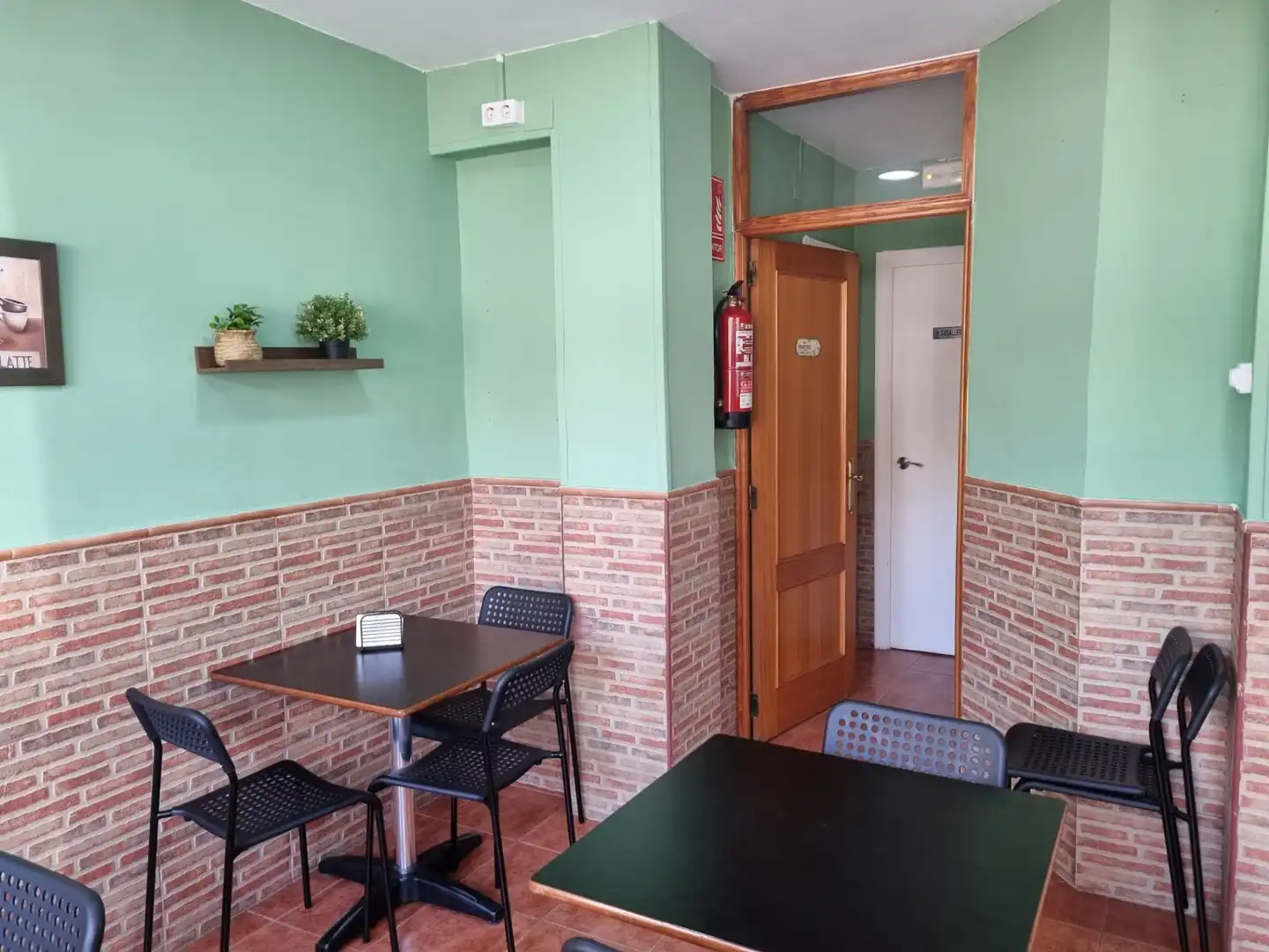 Commercial properties for rent in Valencia  with Furnished