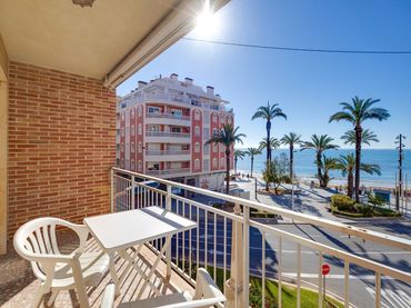 Flat with lift for sale in Calle Almudena 1