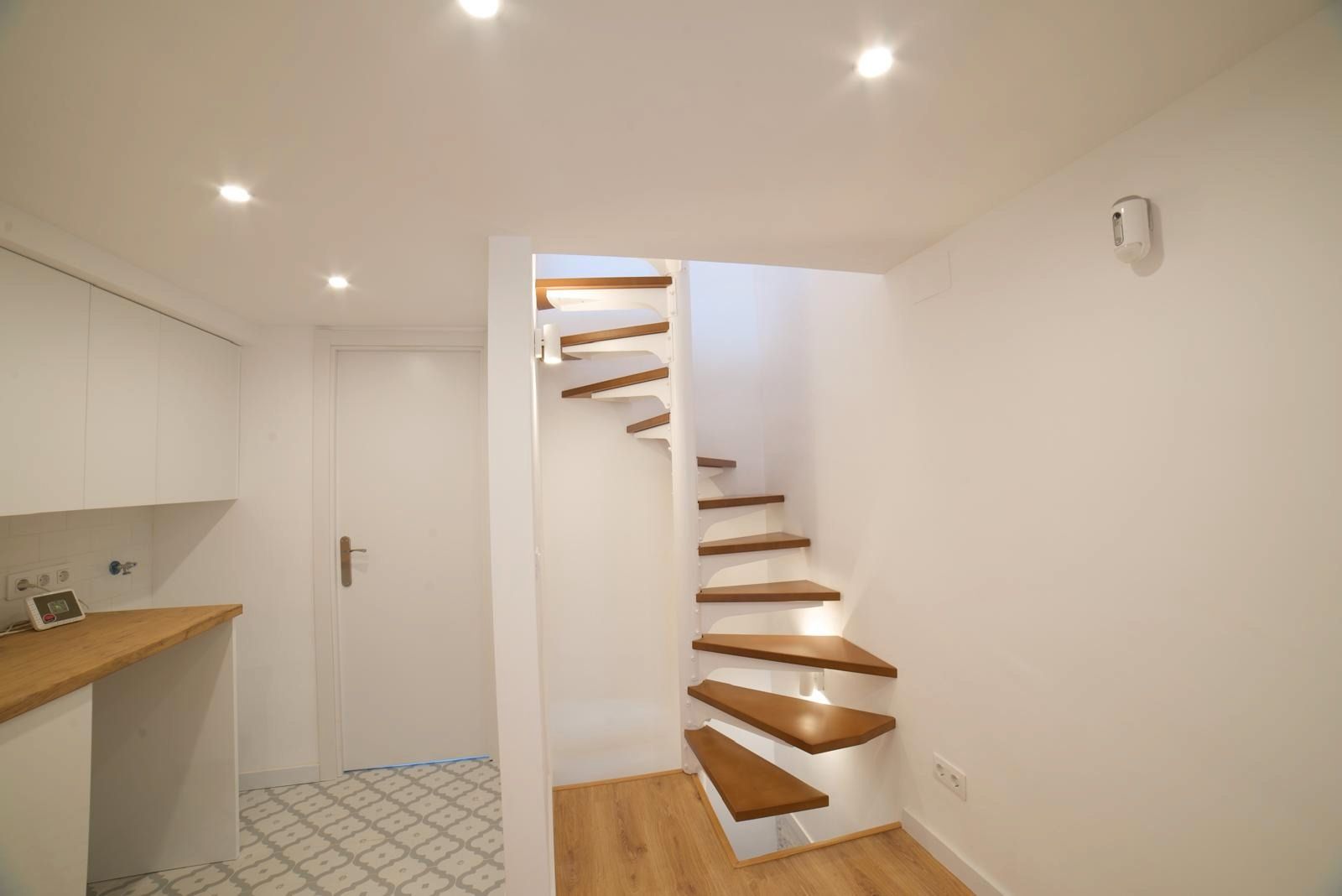 House or chalet for sale in Sabadell  with Air Conditioner, Heating and Parquet flooring
