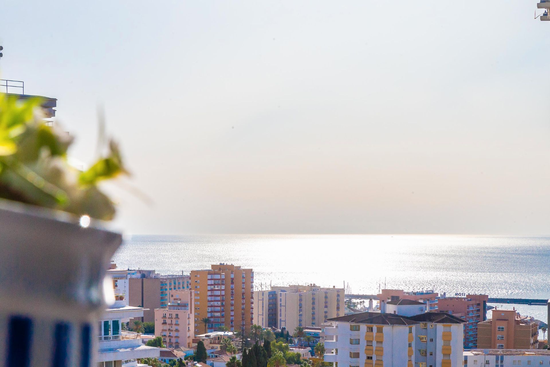 Bedroom of Apartment for sale in Benalmádena  with Air Conditioner, Terrace and Furnished