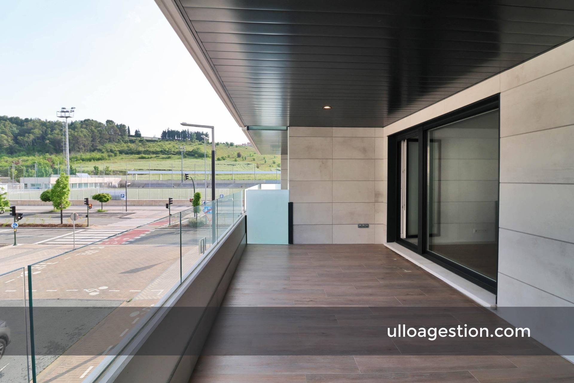 Terraza de Piso en venta en  Pamplona / Iruña con Calefacción, Terraza y Trastero