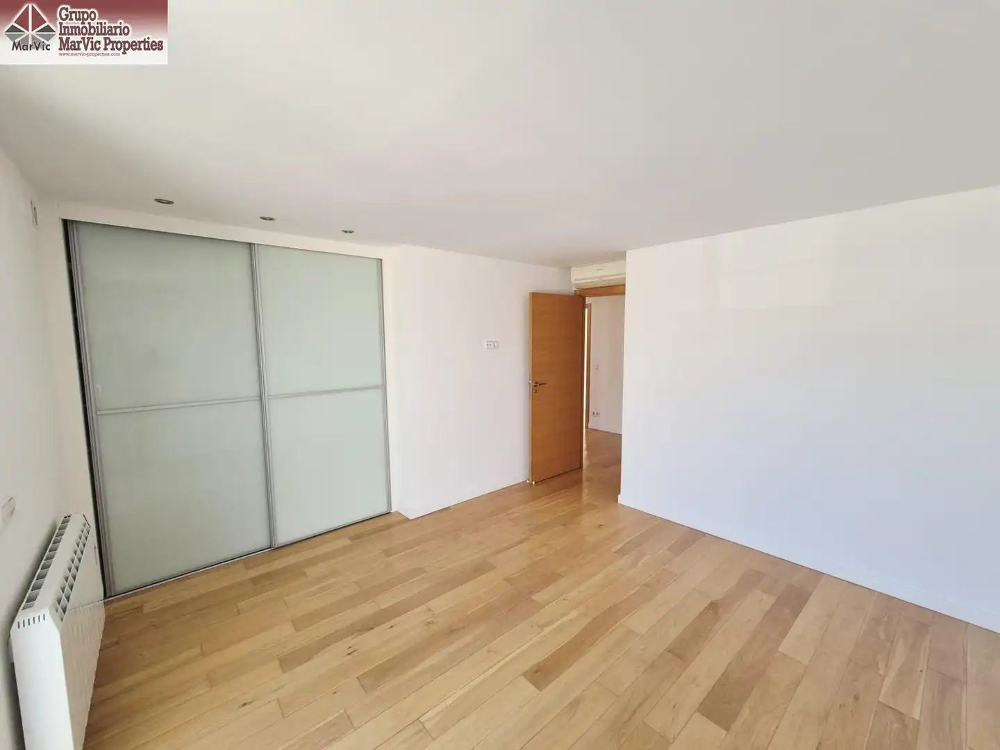 Casa aparellada amb terrassa en venda a L'Albir, imagen 22