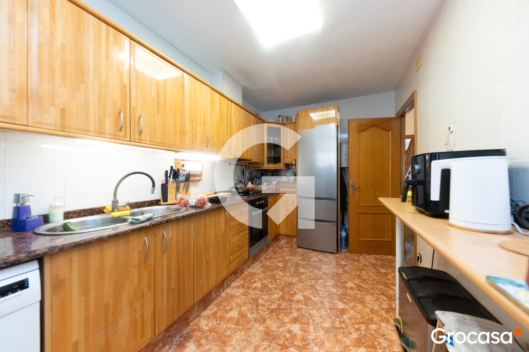 Cocina de Casa adosada en venta en Sant Boi de Llobregat con Calefacción, Terraza y Trastero