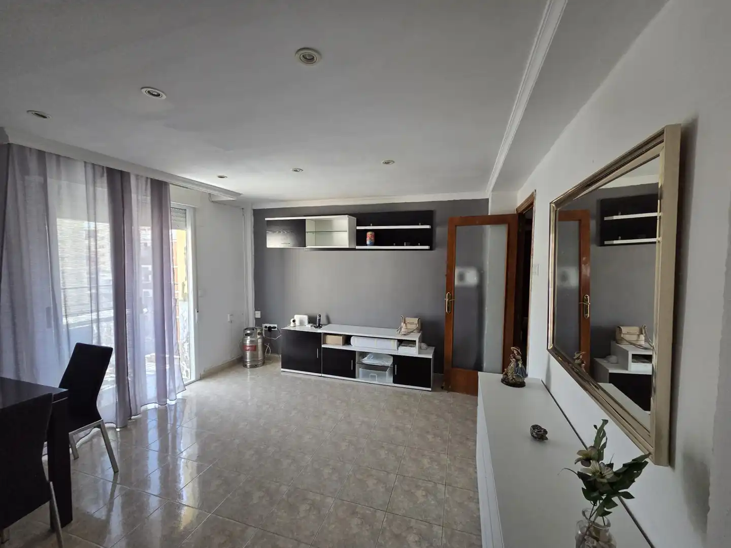 Flat with terrace for sale in Carrer de Trafalgar, imagen 2