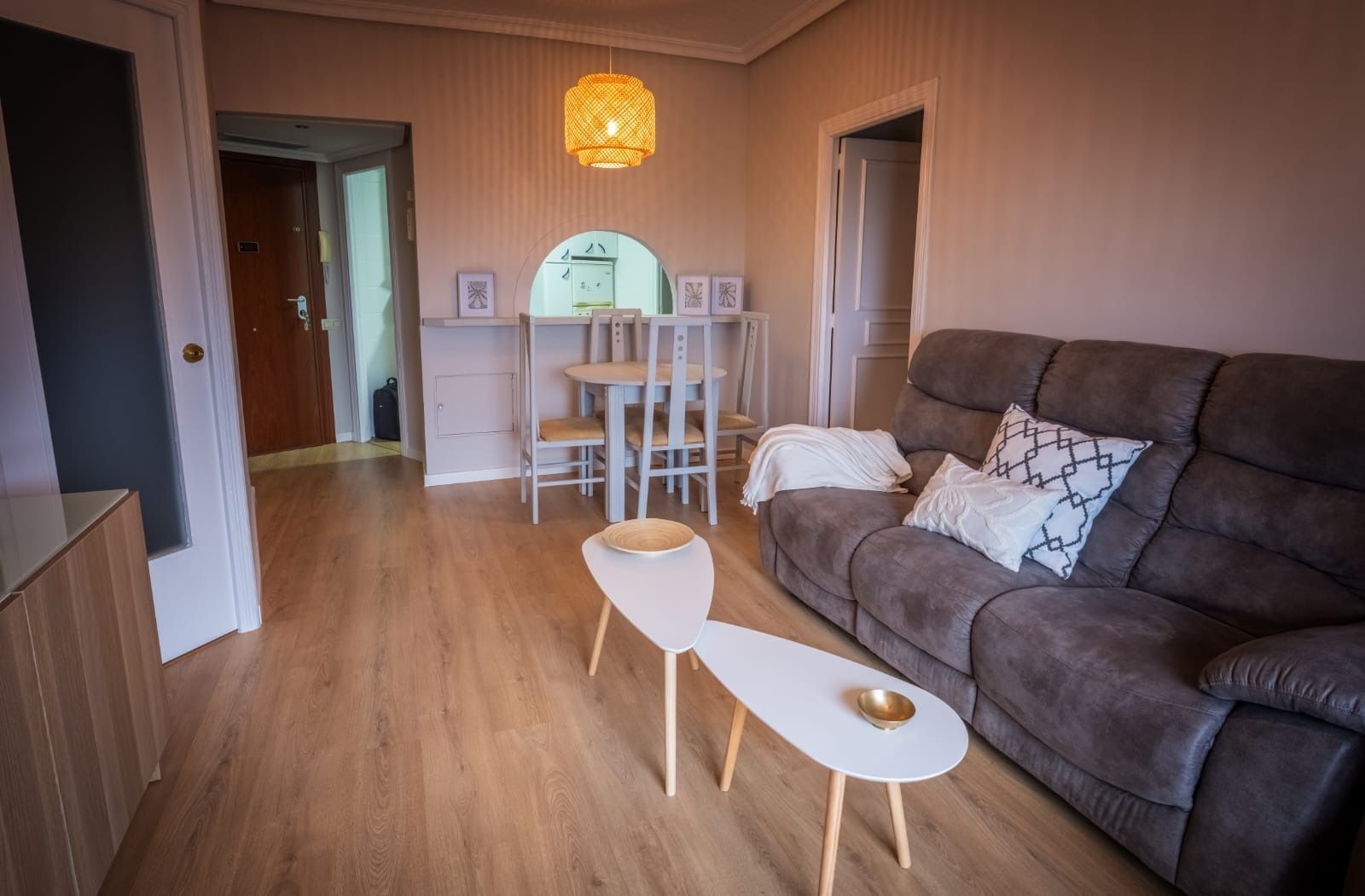 Living room of Flat for sale in Benalmádena  with Air Conditioner and Community pool
