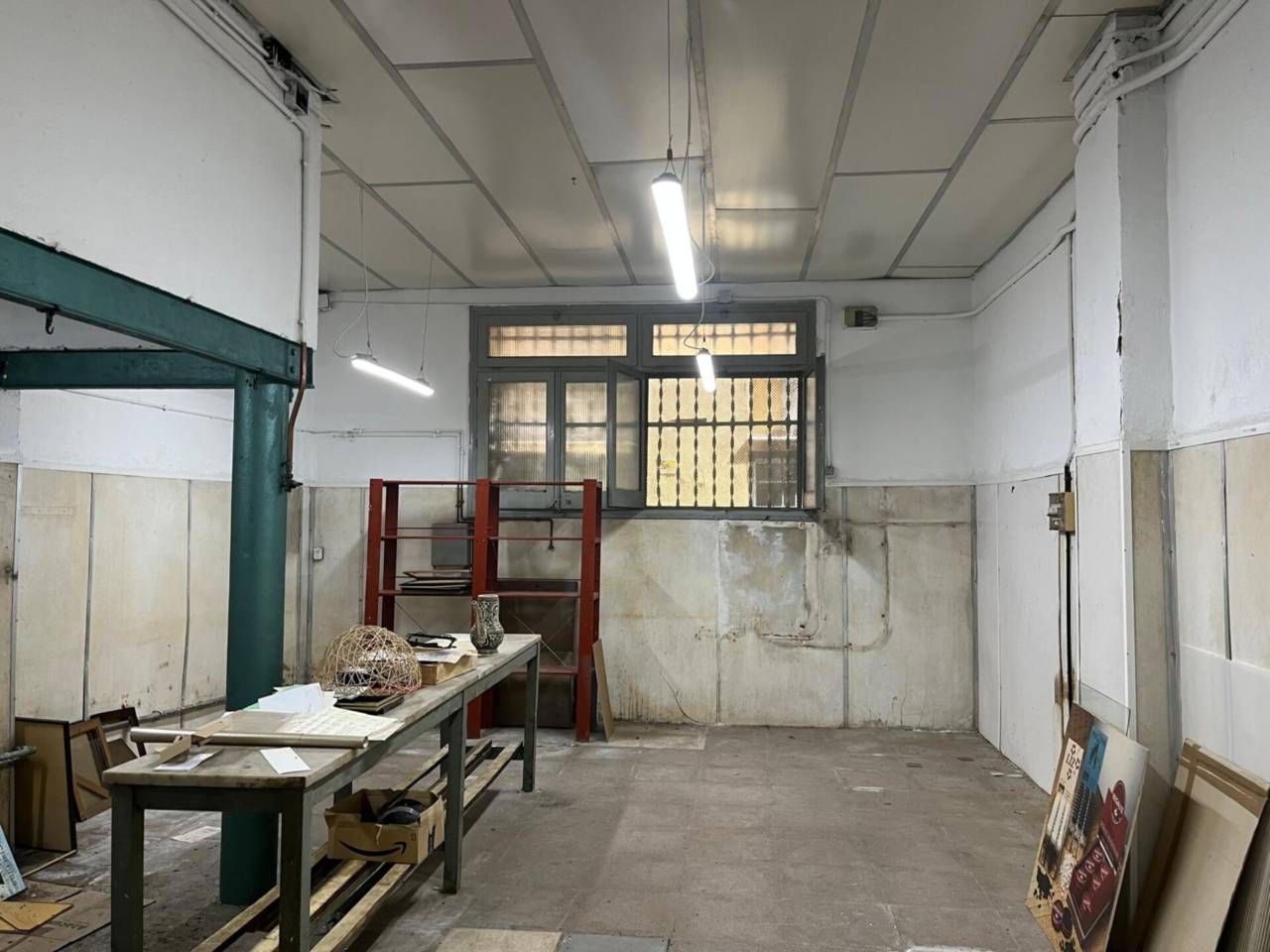 Premises for sale in  Barcelona Capital
