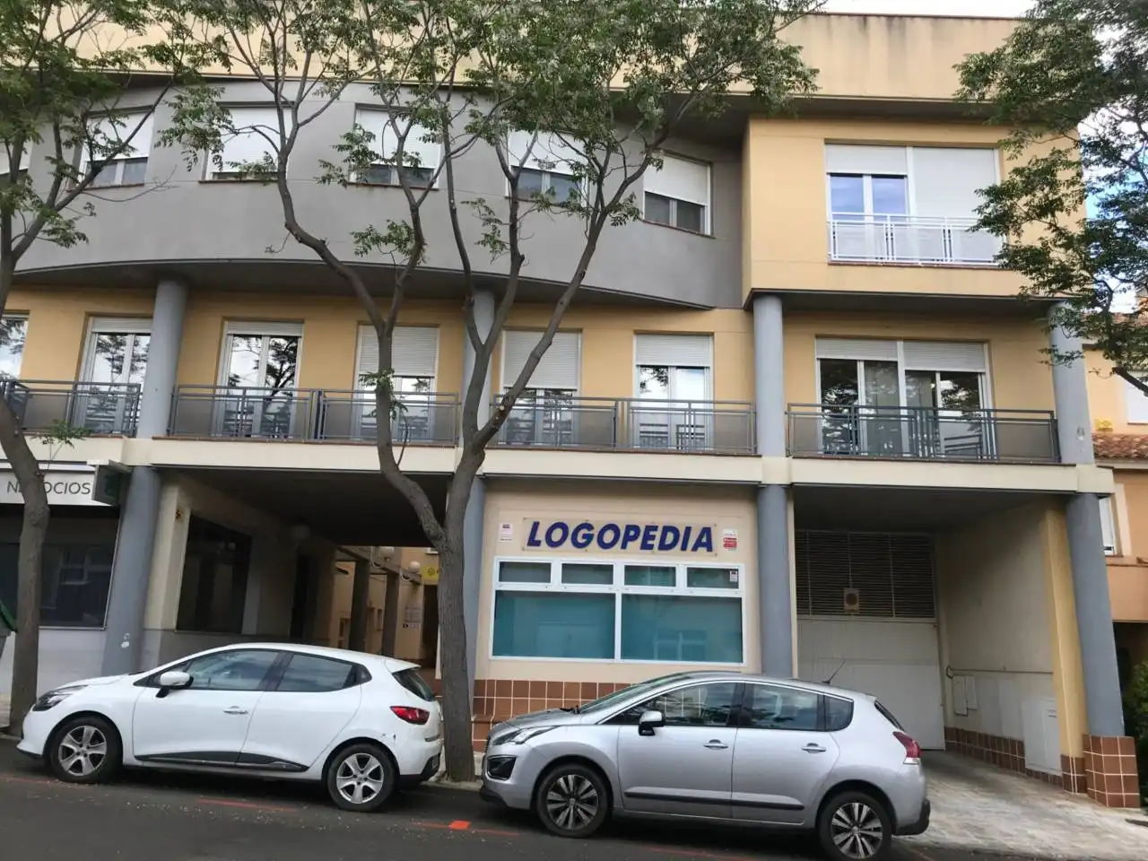 Exterior view of Commercial properties for rent in Toledo  with Air Conditioner