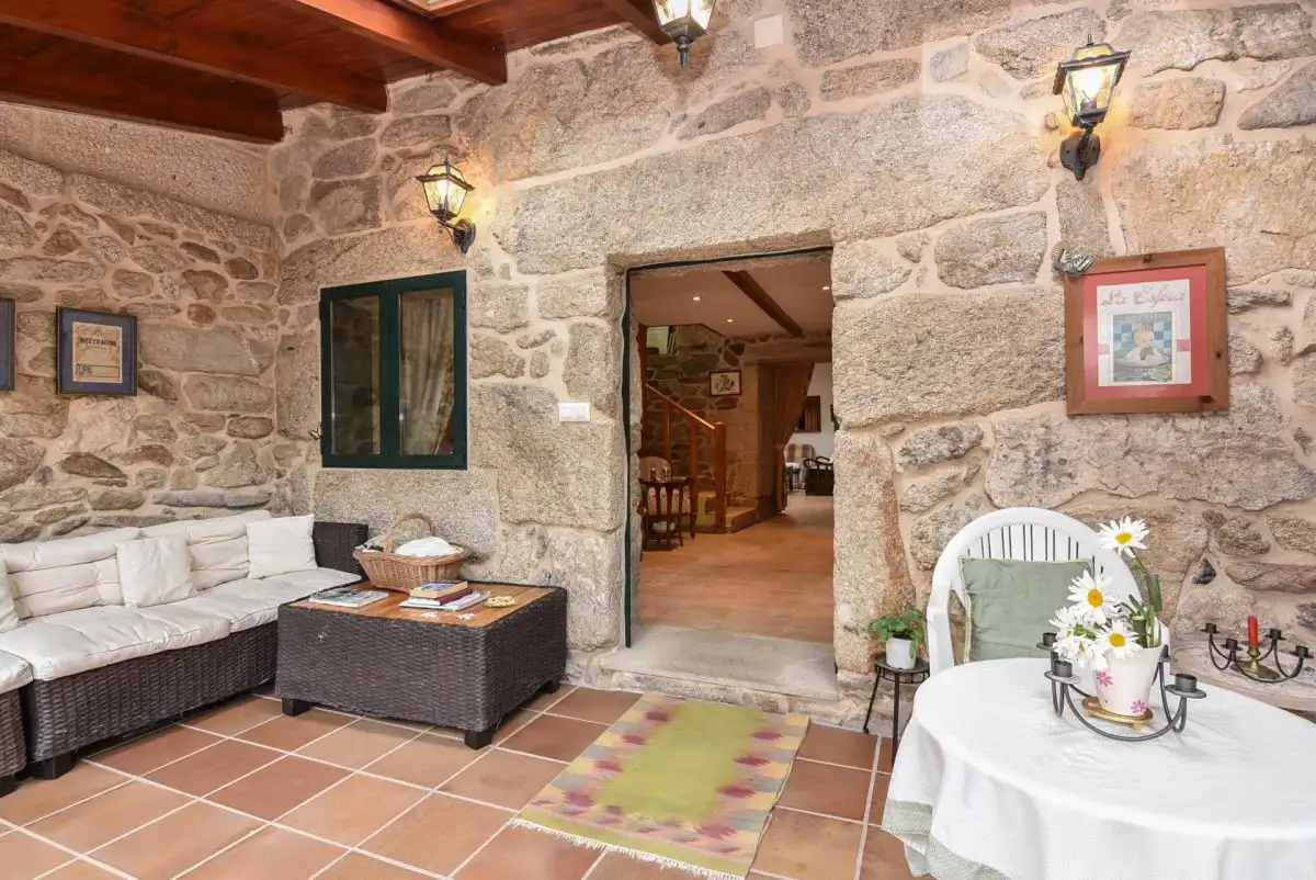 Casa o xalet en venda en Mondariz amb Jardí privat, Terrassa i Traster