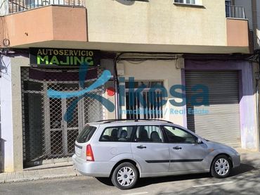 Locale commerciale in vendita a Almendralejo