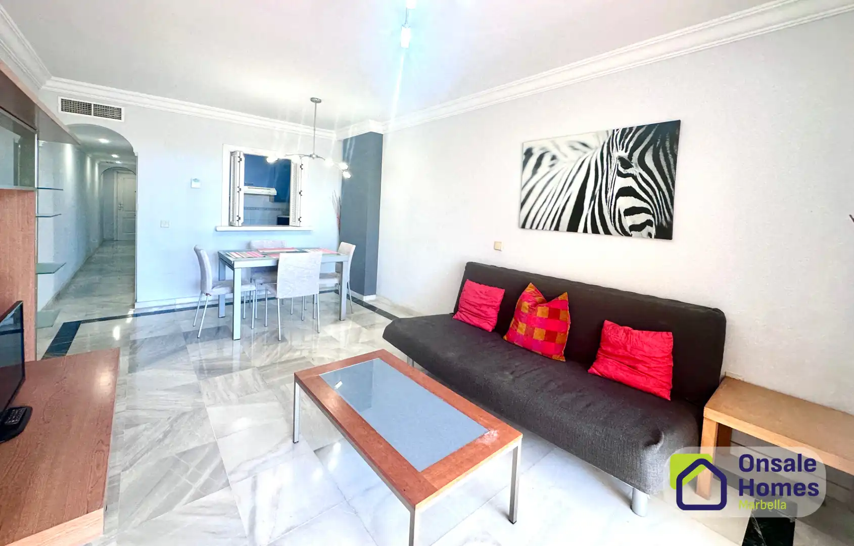 Sala de estar de Piso en venta en Marbella con Aire acondicionado, Terraza y Trastero