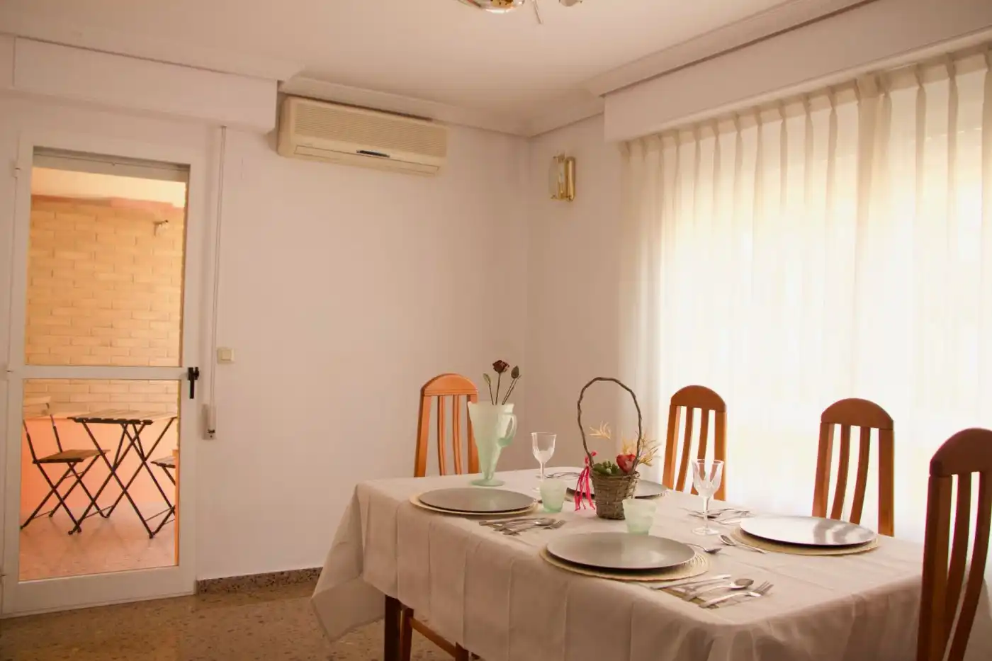 Esszimmer von Wohnung zur Miete in Moncada mit Klimaanlage, Möbliert und Balkon