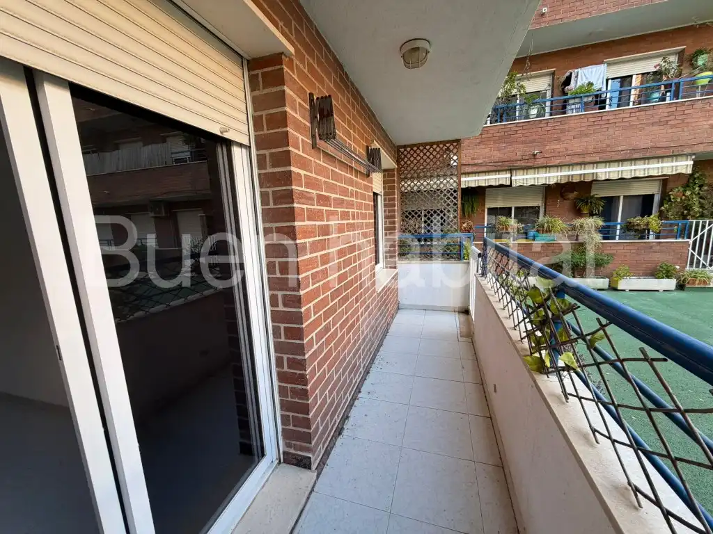Flat with terrace for sale in Calle Pont (Del) 50, imagen 9
