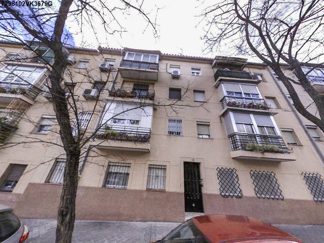 Piso en Venta en Calle Alberca De Zancara 16, 03 IZ, Madrid en Puerta Bonita