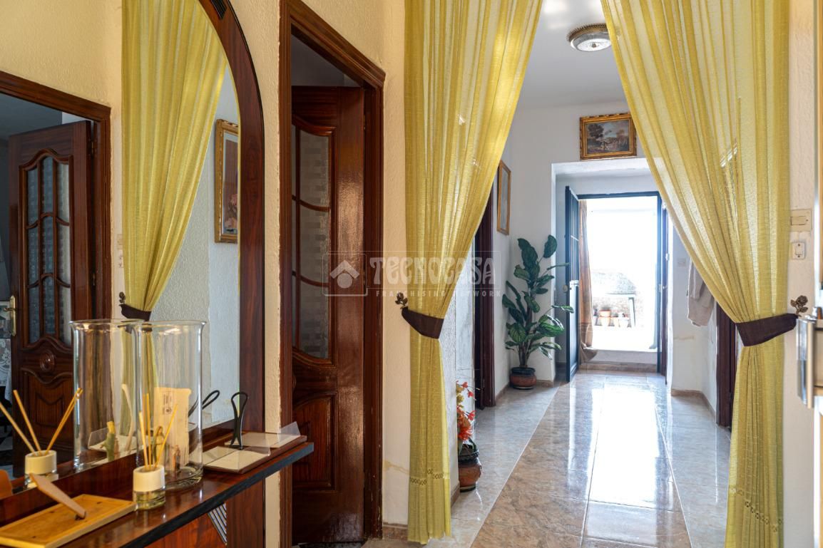 Single-family semi-detached for sale in La Zarzuela - San José - Belén