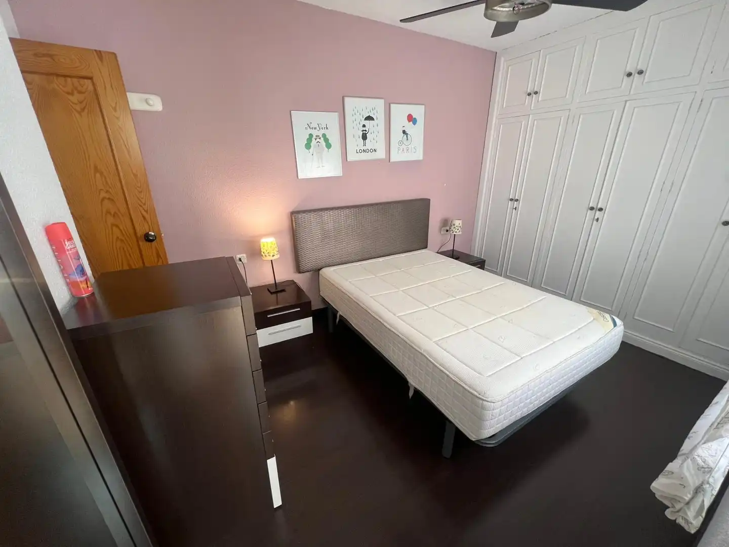 Schlafzimmer von Wohnungen zur Miete in Jaén mit Klimaanlage, Möbliert und Waschmaschine