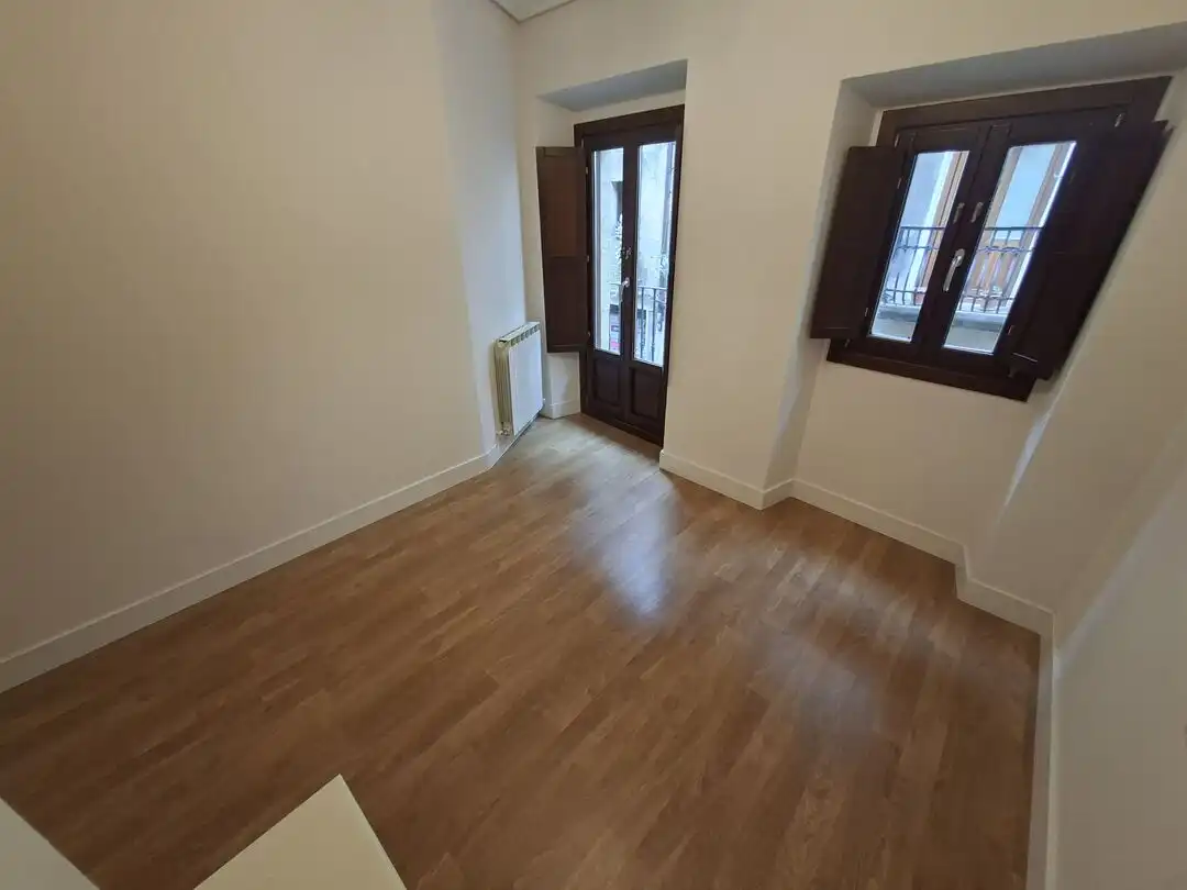 Bedroom of Flat for sale in Elorrio  with Heating