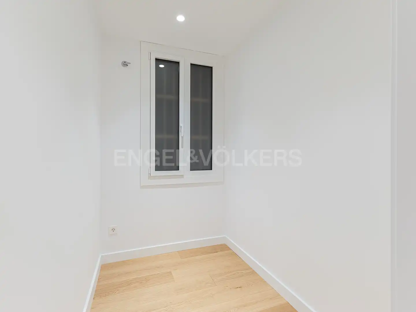 Schlafzimmer von Wohnung zur Miete in Barcelona mit Klimaanlage, Heizung und Parkett