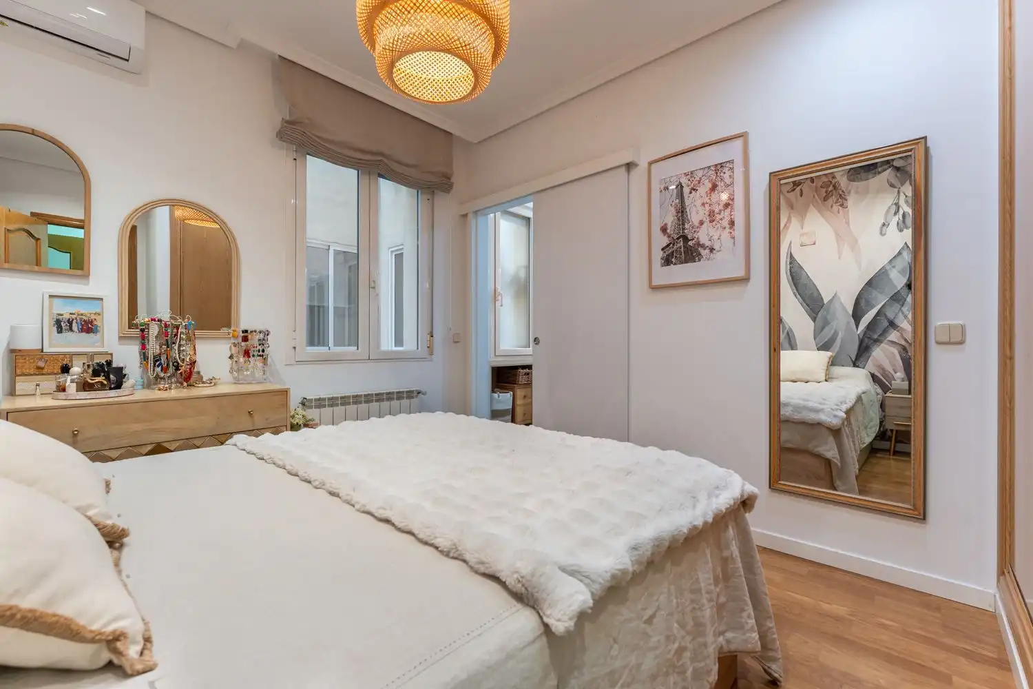 Habitación de Piso en venta en Madrid con Calefacción
