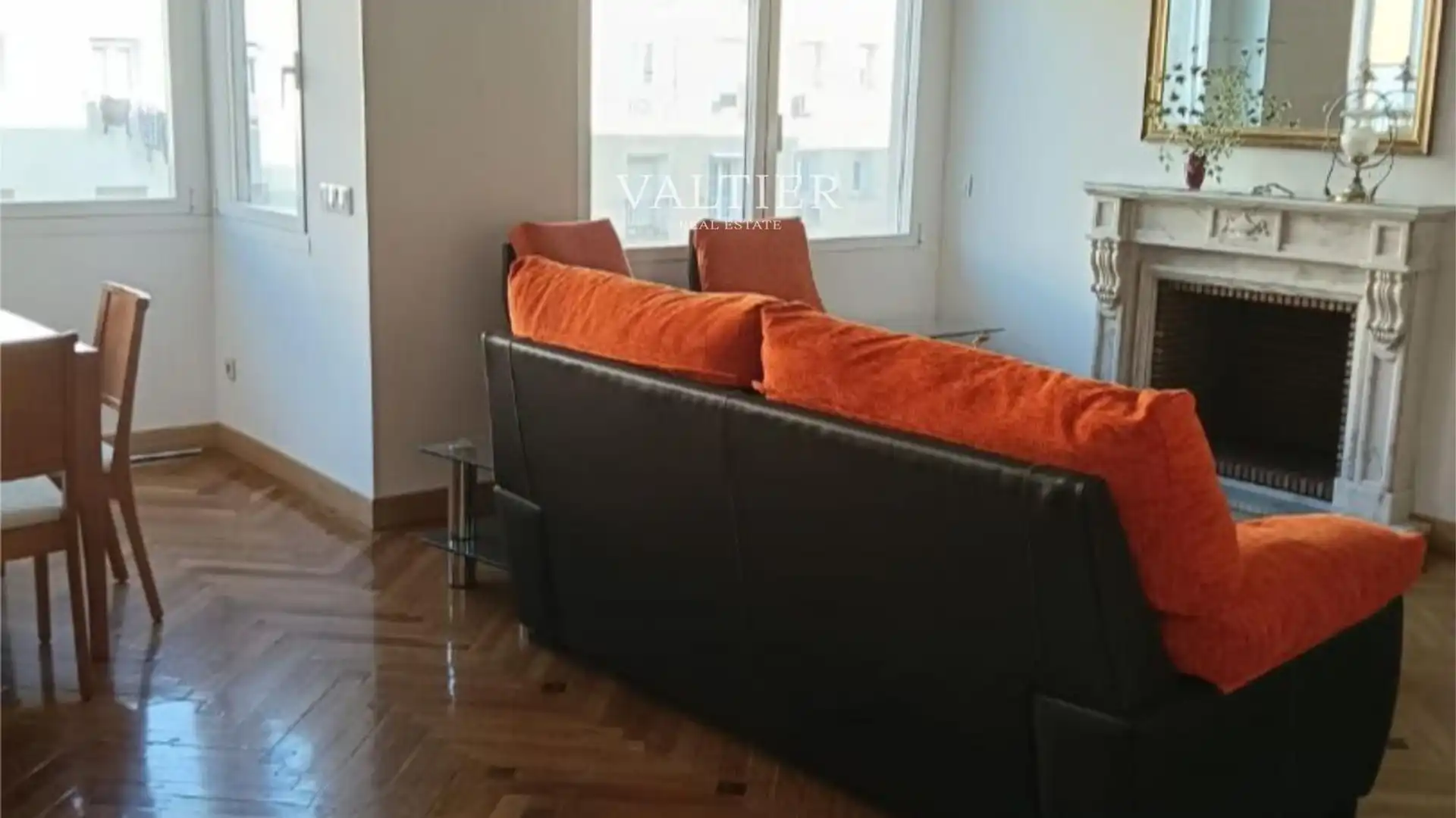 Living room of Flat for rent in  Madrid Capital  with Air Conditioner, Heating and Furnished