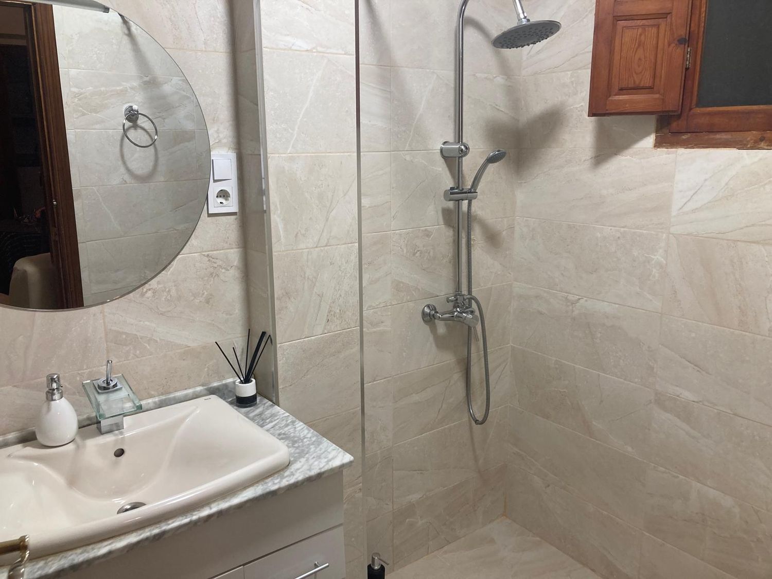 Bathroom of House or chalet to rent in Sagunto / Sagunt  with Air Conditioner and Terrace