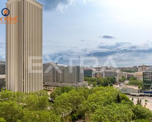 Vista exterior de Pis en venda en  Madrid Capital amb Aire condicionat, Calefacció i Parquet