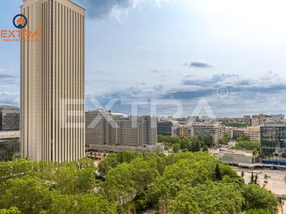 Exterior view of Flat for sale in  Madrid Capital  with Air Conditioner, Heating and Parquet flooring