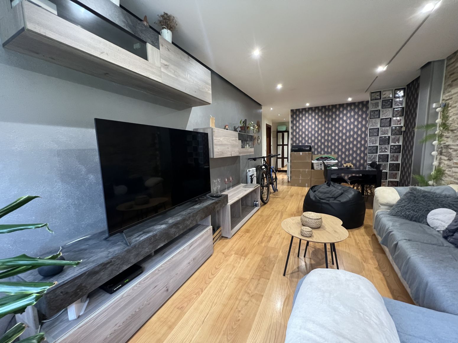 Living room of Flat to rent in Camargo  with Heating, Private garden and Storage room