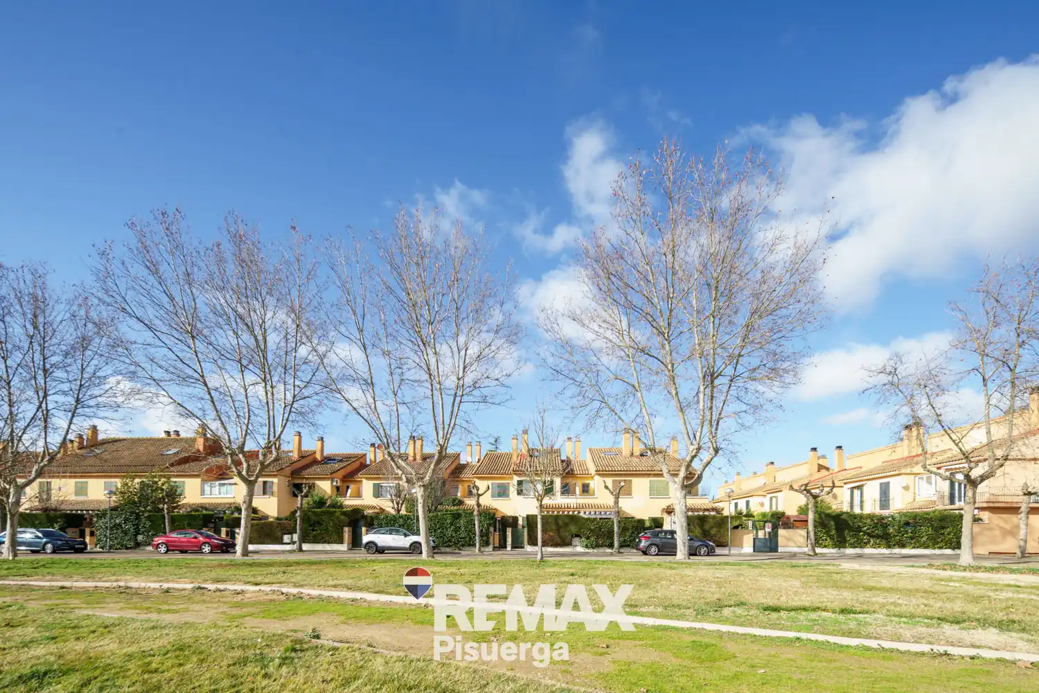 Vista exterior de Casa o chalet en venta en Simancas con Calefacción, Terraza y Trastero
