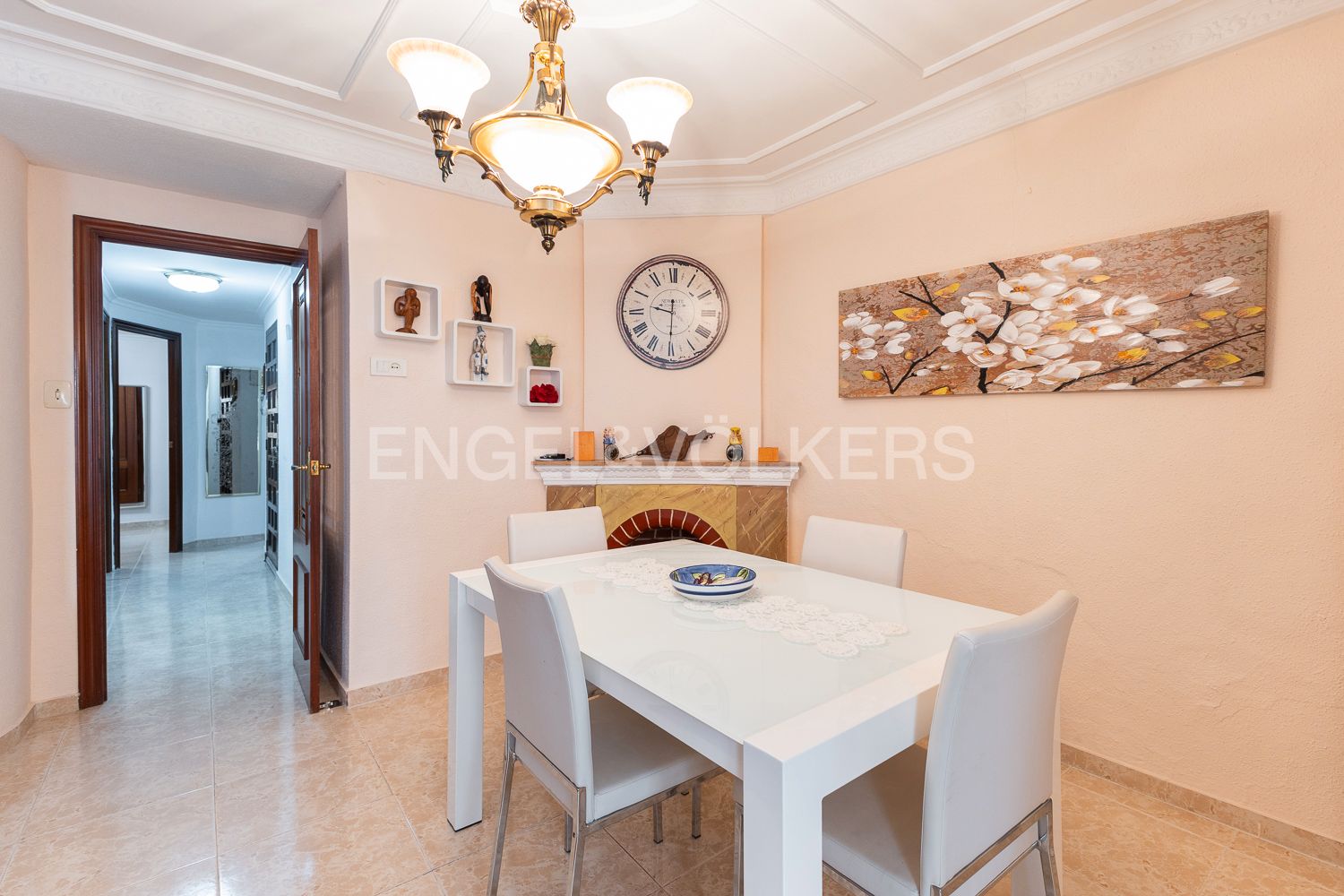 Dining room of Apartment for sale in Requena  with Air Conditioner and Heating