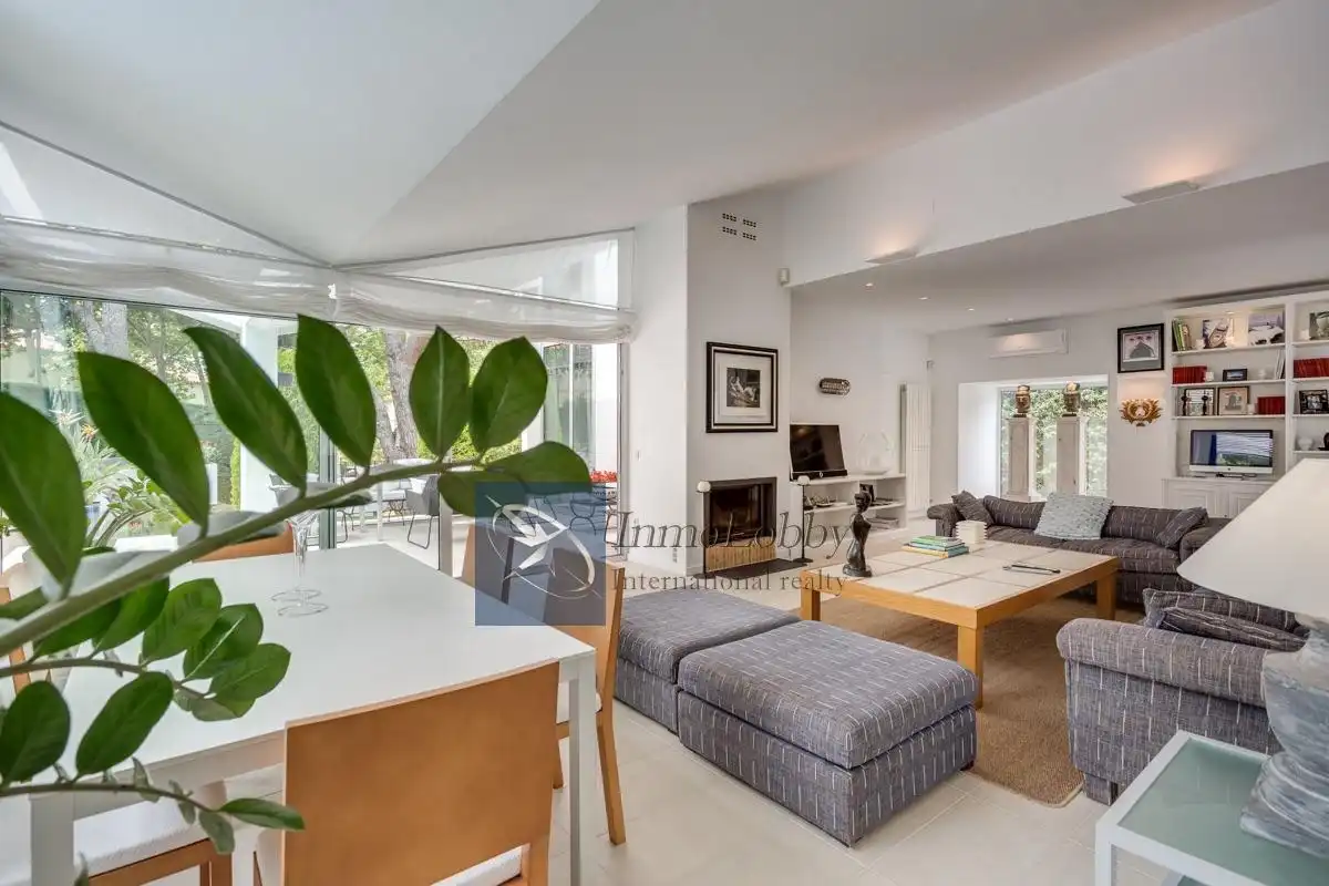 Sala de estar de Casa o chalet en venta en Castell d'Aro, Platja d'Aro i s'Agaró con Aire acondicionado, Calefacción y Terraza