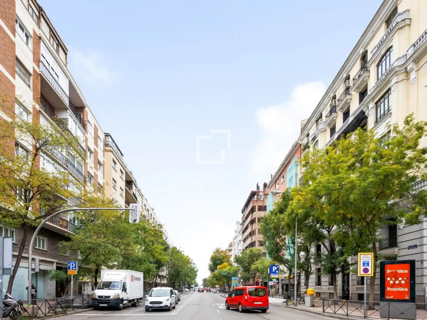Vista exterior de Piso en venta en Madrid con Aire acondicionado y Amueblado