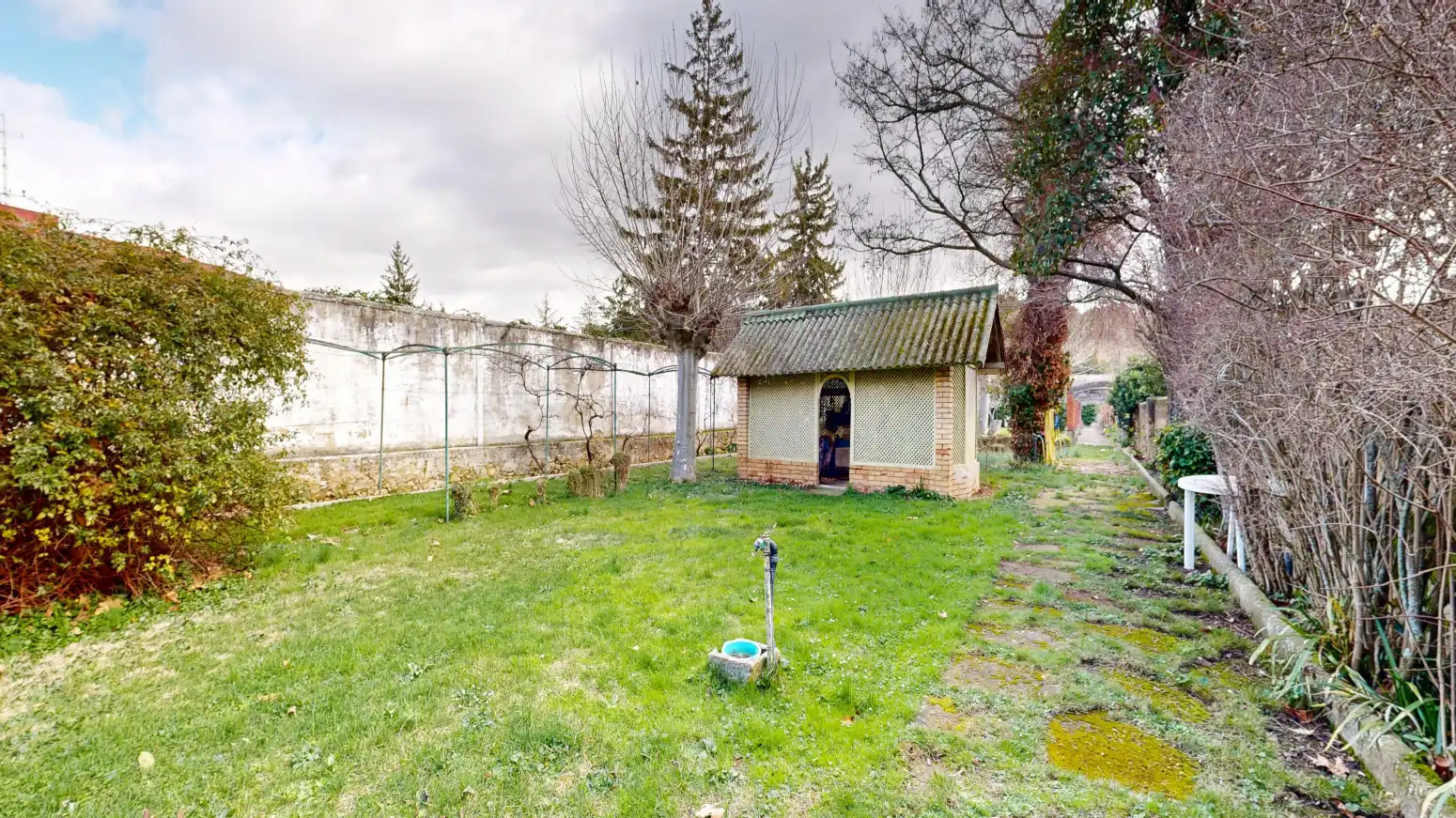 Houses for sale in Tafalla  with Heating, Private garden and Parquet flooring